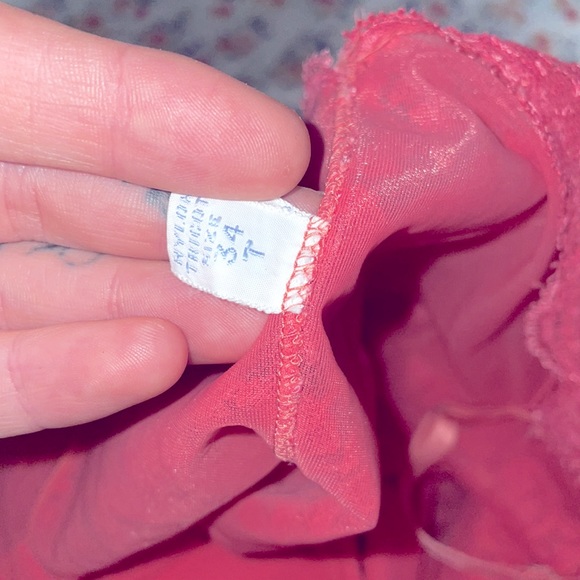 Pink lace cami - Picture 4 of 4